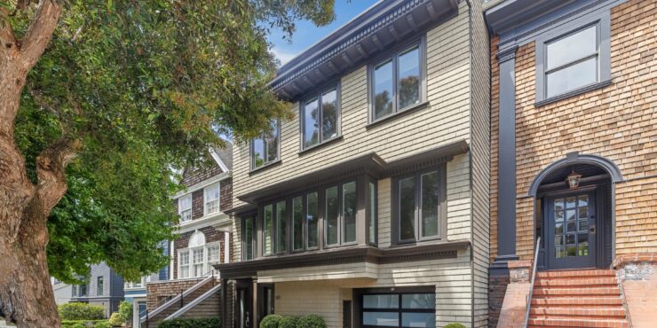 Sold! 65 5th Avenue • Turn-key North of Lake Home