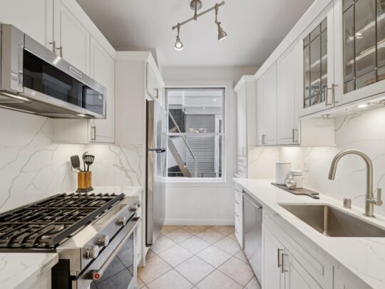 1990 Green St #207, San Francisco
