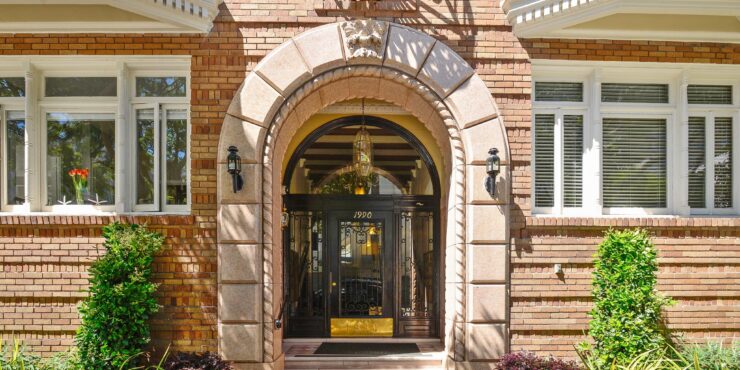 New Listing! 1990 Green Street #207 • Cow Hollow Gem